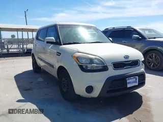 2012 Kia Soul with VIN KNDJT2A50C7405658, listed as a IAAI auction lot 41819905 with 149,034 mi miles. Bid and sale history available at carsss.com. Image 1.