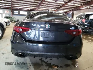 2017 Alfa Romeo Giulia with VIN ZARFAEDN0H7555470, listed as a Copart auction lot 43903823 with 99,753 mi miles. Bid and sale history available at carsss.com. Image 6.