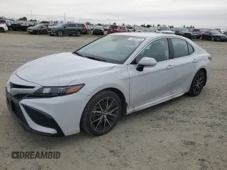 2023 Toyota Camry SE with VIN 4T1G11AK8PU139888, listed as a Copart auction lot 44609775 with 10,931 mi miles and Salvage Title. Bid and sale history available at DreamBid. Image 1.