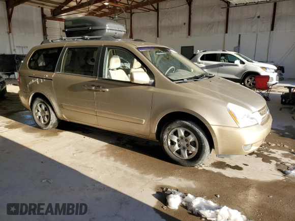 2008 Kia Sedona LX with VIN KNDMB233186195046, listed as a Copart auction lot 88663145 with 200,386 mi miles and Salvage Title. Bid and sale history available at DreamBid. Image 4.