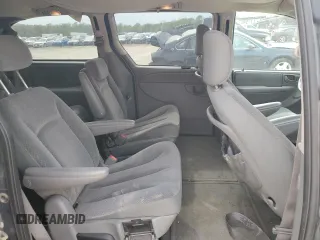 2005 Chrysler Town & Country Touring z VIN 2C4GP54L25R421842, wystawiony jako Copart lot #54439785 z przebiegiem 178 071 mil mil oraz Szkody całkowita. Historia ofert i sprzedaży dostępna na DreamBid. Obrazek 11.