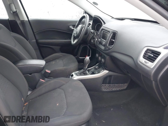 2017 Jeep Compass Sport with VIN 3C4NJDAB3HT628675, listed as a IAAI auction lot 40987530 with 92,254 mi miles and . Bid and sale history available at DreamBid. Image 5.