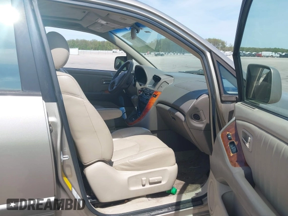 2001 Lexus RX 300 with VIN JTJHF10U410167728, listed as a IAAI auction lot 42094435 with 255,704 mi miles. Bid and sale history available at carsss.com. Image 5.