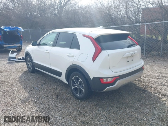 2024 Kia Niro LX with VIN KNDCP3LE6R5164953, listed as a IAAI auction lot 41822646 with 80,837 mi miles. Bid and sale history available at carsss.com. Image 3.