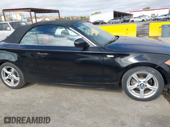 2013 BMW 1 Series 128i with VIN WBAUN1C54DVR01541, listed as a IAAI auction lot 42802640 with 119,881 mi miles and . Bid and sale history available at DreamBid. Image 14.