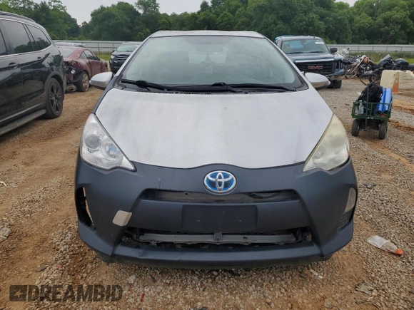 2014 Toyota Prius One with VIN JTDKDTB37E1572299, listed as a Copart auction lot 56252685 with 151,571 mi miles and Clean Title. Bid and sale history available at DreamBid. Image 5.