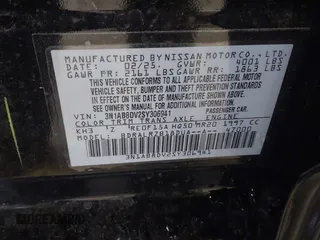 2025 Nissan Sentra SR with VIN 3N1AB8DV2SY306941, listed as a IAAI auction lot 42194726 with 2,509 mi miles and . Bid and sale history available at DreamBid. Image 9.