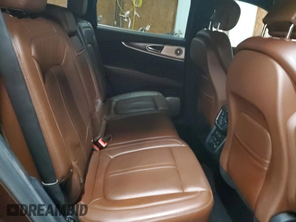 2016 Lincoln MKX Reserve z VIN 2LMPJ8LP3GBL29092, wystawiony jako Copart lot #84923904 z przebiegiem 94 213 mil mil oraz Szkoda całkowita • Salvage title. Historia ofert i sprzedaży dostępna na DreamBid. Obrazek 11.