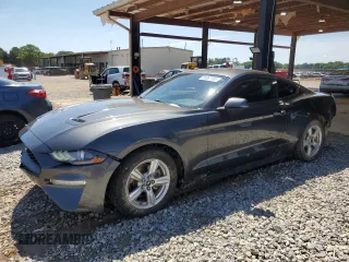 2019 Ford Mustang EcoBoost z VIN 1FA6P8THXK5129218, wystawiony jako Copart lot #55967395 z przebiegiem 89 750 mil mil oraz Szkoda całkowita • Salvage title. Historia ofert i sprzedaży dostępna na DreamBid. Obrazek 1.