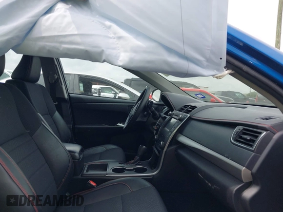 2017 Toyota Camry XLE with VIN 4T1BF1FKXHU658043, listed as a IAAI auction lot 41879126 with 130,949 mi miles. Bid and sale history available at carsss.com. Image 5.