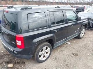 2011 Jeep Patriot Latitude X with VIN 1J4NF4GB2BD173690, listed as a IAAI auction lot 41705455 with 47,145 mi miles and . Bid and sale history available at DreamBid. Image 4.