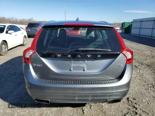 2017 Volvo V60 Premier with VIN YV140MEKXH1350481, listed as a Copart auction lot 42921155 with 188,767 mi miles and Clean Title. Bid and sale history available at carsss.com. Image 6.
