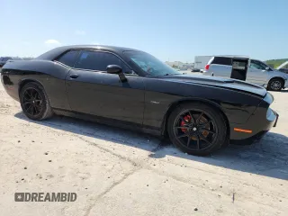 2015 Dodge Challenger R/T with VIN 2C3CDZAT5FH708770, listed as a Copart auction lot 61968725 with 181,917 mi miles and Salvage title. Bid and sale history available at DreamBid. Image 4.