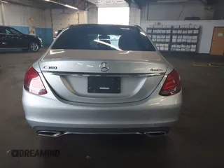 2015 Mercedes-Benz C 300 Luxury with VIN 55SWF4KB1FU087558, listed as a IAAI auction lot 41904253 with 82,901 mi miles and . Bid and sale history available at carsss.com. Image 16.