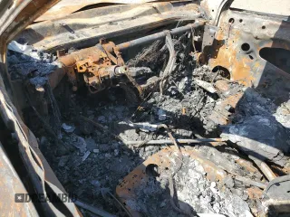 2021 Volkswagen Tiguan SE z VIN 3VV3B7AX0MM127301, wystawiony jako Copart lot #59312925 z przebiegiem Nie podano mil oraz Nie do naprawy • Non repairable. Historia ofert i sprzedaży dostępna na DreamBid. Obrazek 8.