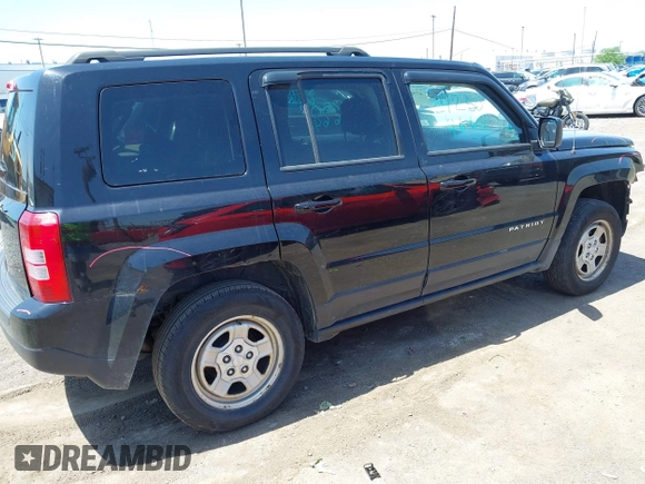2015 Jeep Patriot Sport with VIN 1C4NJRBB8FD411962, listed as a IAAI auction lot 42504664 with 174,758 mi miles and . Bid and sale history available at DreamBid. Image 4.