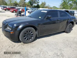 2008 Chrysler 300 LX z VIN 2C3KA43R78H136273, wystawiony jako Copart lot #53509315 z przebiegiem 73 772 mil mil oraz Szkoda całkowita • Salvage title. Historia ofert i sprzedaży dostępna na DreamBid. Obrazek 1.