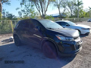 2019 Chevrolet Trax LS with VIN 3GNCJKSB6KL178934, listed as a IAAI auction lot 41772894 with 126,468 mi miles. Bid and sale history available at carsss.com. Image 1.