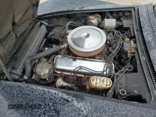 1969 Chevrolet Corvette z VIN 1946795712213, wystawiony jako Copart lot #74741564 z przebiegiem 92 858 mil mil oraz Szkoda całkowita • Salvage title. Historia ofert i sprzedaży dostępna na DreamBid. Obrazek 11.