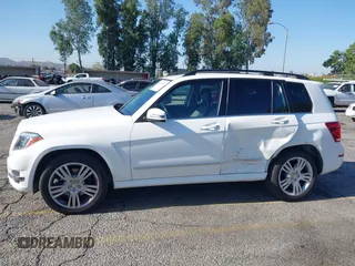 2015 Mercedes-Benz GLK 350 z VIN WDCGG8JB6FG349716, wystawiony jako IAAI lot #42283879 z przebiegiem 56 332 mil mil oraz . Historia ofert i sprzedaży dostępna na DreamBid. Obrazek 14.