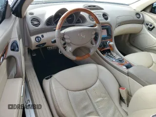 2003 Mercedes-Benz SL 500 z VIN WDBSK75F03F020273, wystawiony jako Copart lot #55319705 z przebiegiem 79 292 mil mil oraz Szkoda całkowita • Salvage title. Historia ofert i sprzedaży dostępna na DreamBid. Obrazek 8.