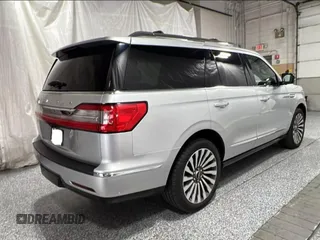 2019 Lincoln Navigator Reserve z VIN 5LMJJ2LT3KEL01508, wystawiony jako Copart lot #60321915 z przebiegiem 81 454 mil mil oraz Czysty tytuł • Clean title. Historia ofert i sprzedaży dostępna na DreamBid. Obrazek 4.