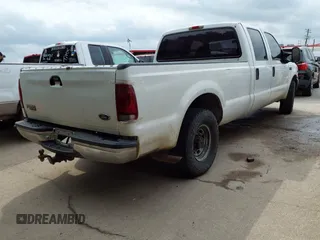 2000 Ford F-350 XL with VIN 1FTSW30L6YEB38255, listed as a IAAI auction lot 42143432 with 356,846 mi miles and . Bid and sale history available at DreamBid. Image 4.