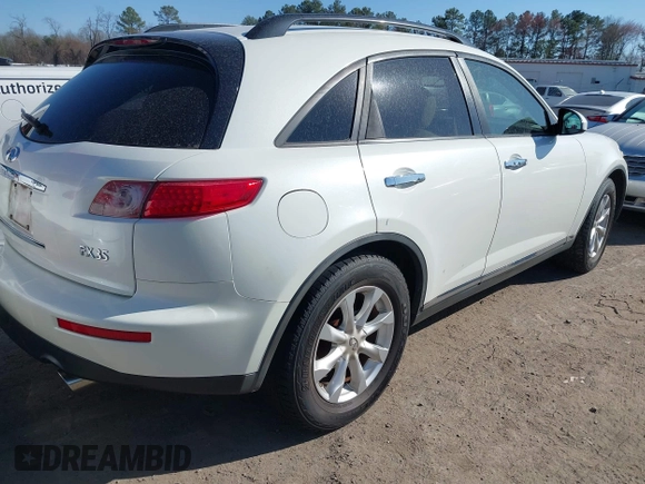 2006 Infiniti FX with VIN JNRAS08U26X104477, listed as a IAAI auction lot 41772254 with 250,228 mi miles. Bid and sale history available at carsss.com. Image 4.