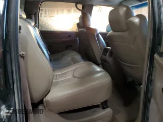 2004 Chevrolet Silverado 3500 DRW LT with VIN 1GCJK33274F231154, listed as a Copart auction lot 80863874 with 274,984 mi miles and Salvage Title. Bid and sale history available at carsss.com. Image 10.