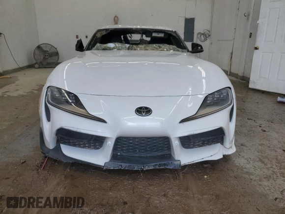 2021 Toyota Supra 2.0 with VIN WZ1DB2C08MW037854, listed as a Copart auction lot 76618284 with Not provided miles and Salvage title. Bid and sale history available at DreamBid. Image 5.
