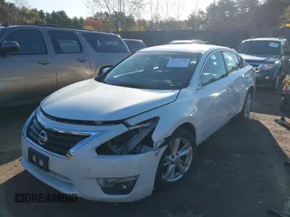 2015 Nissan Altima S with VIN 1N4AL3AP4FC159030, listed as a IAAI auction lot 42117530 with 124,237 mi miles and . Bid and sale history available at DreamBid. Image 2.