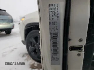 2019 Jeep Cherokee с VIN 1C4PJMCN0KD333806, выставлен на аукционе Copart как лот 41685735 с пробегом 131 109 миль миль и Чистый • Clean title. История ставок и продаж доступна на DreamBid. Изображение 13.