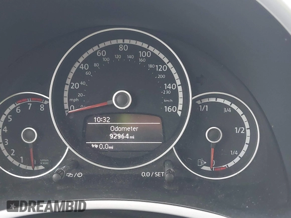 2013 Volkswagen Beetle 2.5L w/Sun/Sound/Nav with VIN 3VWJX7AT1DM686146, listed as a IAAI auction lot 41444277 with 92,964 mi miles and . Bid and sale history available at DreamBid. Image 15.