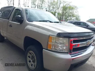 2008 Chevrolet Silverado 1500 1LT with VIN 1GCEK14078E156874, listed as a IAAI auction lot 42176346 with 194,733 mi miles and . Bid and sale history available at DreamBid. Image 22.