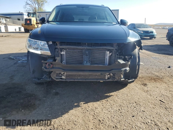 2019 Volkswagen Tiguan SE with VIN 3VV3B7AX3KM081508, listed as a Copart auction lot 52691945 with 32,089 mi miles and Salvage Title. Bid and sale history available at DreamBid. Image 5.