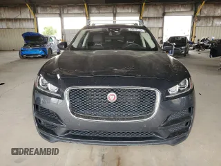 2019 Jaguar F-Pace 25t Prestige z VIN SADCK2FX6KA352301, wystawiony jako Copart lot #59012125 z przebiegiem 98 632 mil mil oraz Szkoda całkowita • Salvage title. Historia ofert i sprzedaży dostępna na DreamBid. Obrazek 5.