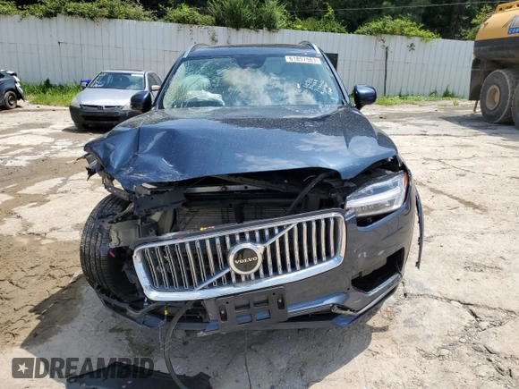 2023 Volvo XC90 Ultimate with VIN YV4062PA6P1948218, listed as a Copart auction lot 65191213 with 11,255 mi miles and Salvage Title. Bid and sale history available at carsss.com. Image 5.