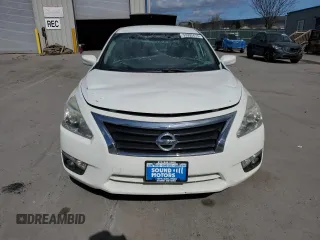 2015 Nissan Altima S with VIN 1N4AL3AP7FC423549, listed as a Copart auction lot 53992475 with 130,363 mi miles and Salvage Title. Bid and sale history available at DreamBid. Image 5.