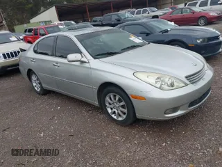 2002 Lexus ES 300 with VIN JTHBF30G125021840, listed as a IAAI auction lot 41696582 with 145,780 mi miles. Bid and sale history available at carsss.com. Image 1.