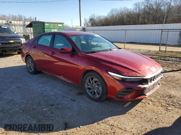 2024 Hyundai Elantra SEL with VIN KMHLM4DGXRU702893, listed as a Copart auction lot 46631995 with 29,294 mi miles and Salvage Title. Bid and sale history available at carsss.com. Image 4.