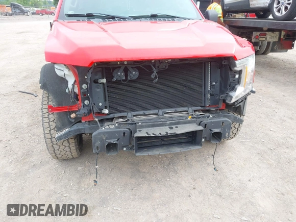 2018 Ford F-150 XL z VIN 1FTEX1CP4JKE68805, wystawiony jako IAAI lot #42117387 z przebiegiem 73 654 mil mil oraz . Historia ofert i sprzedaży dostępna na DreamBid. Obrazek 6.