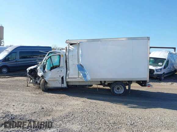 2022 Ford Transit z VIN 1FDBF6Z86NKA40450, wystawiony jako IAAI lot #41768046 z przebiegiem Nie podano mil oraz . Historia ofert i sprzedaży dostępna na DreamBid. Obrazek 14.