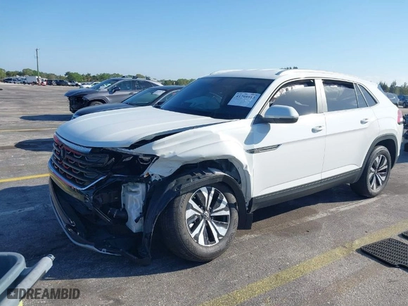 2024 Volkswagen Atlas Cross Sport 2.0T SE with VIN 1V2DE2CA0RC204892, listed as a IAAI auction lot 41705913 with 12,337 mi miles. Bid and sale history available at carsss.com. Image 2.