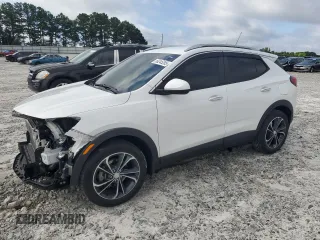 2022 Buick Encore GX Select с VIN KL4MMDS27NB128611, выставлен на аукционе Copart как лот 60245205 с пробегом 46 694 миль миль и Списание • Salvage title. История ставок и продаж доступна на DreamBid. Изображение 1.