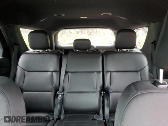 2021 Ford Police Interceptor Utility z VIN 1FM5K8AB3MGC44099, wystawiony jako Copart lot #56472655 z przebiegiem 79 701 mil mil oraz Tytuł czysty. Historia ofert i sprzedaży dostępna na DreamBid. Obrazek 10.