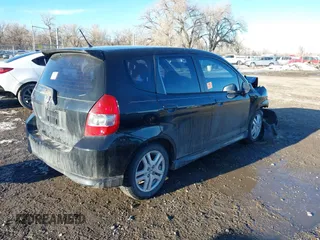 2008 Honda Fit Sport with VIN JHMGD38608S072411, listed as a IAAI auction lot 41413545 with 112,217 mi miles. Bid and sale history available at carsss.com. Image 4.