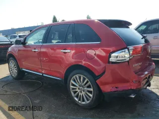2011 Lincoln MKX z VIN 2LMDJ8JK8BBJ20739, wystawiony jako Copart lot #71603904 z przebiegiem 125 472 mil mil oraz Czysty tytuł • Clean title. Historia ofert i sprzedaży dostępna na DreamBid. Obrazek 2.
