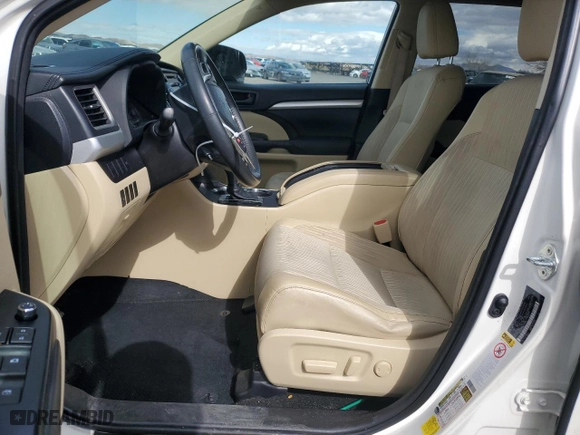2015 Toyota Highlander LE with VIN 5TDBKRFH9FS079498, listed as a Copart auction lot 48985375 with 90,293 mi miles and Salvage Title. Bid and sale history available at carsss.com. Image 7.