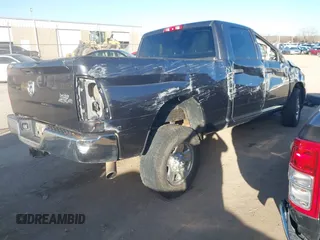 2015 Ram 2500 Tradesman with VIN 3C6UR5CL5FG674599, listed as a IAAI auction lot 41764442 with 121,161 mi miles. Bid and sale history available at carsss.com. Image 4.