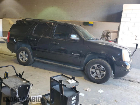 2013 GMC Yukon SLT with VIN 1GKS2CE07DR103399, listed as a Copart auction lot 57092724 with 172,305 mi miles and Salvage Title. Bid and sale history available at carsss.com. Image 4.
